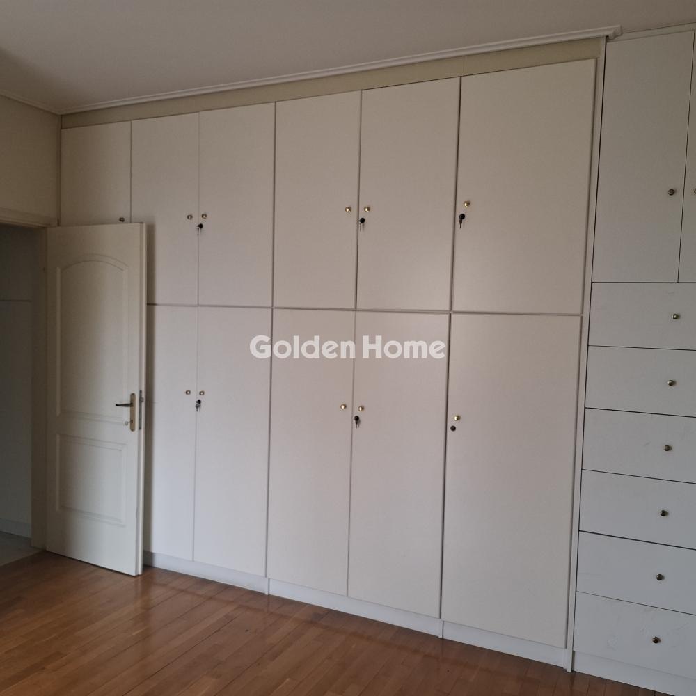 apartment in Alimos — Photo 19 of 23
