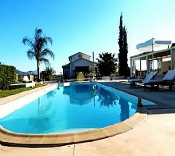 Villa 300m<sup>2</sup> for rent photo 34