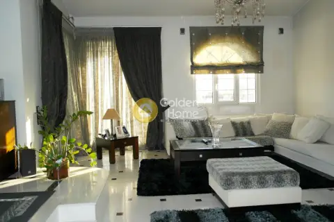 Floor Maisonette 190m<sup>2</sup> for rent photo 8