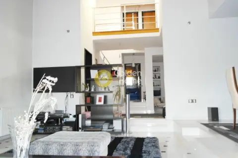 Floor Maisonette 190m<sup>2</sup> for rent photo 13