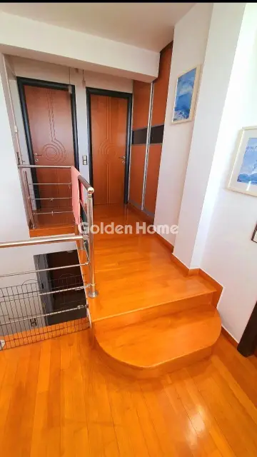 Floor Maisonette 190m<sup>2</sup> for rent photo 180
