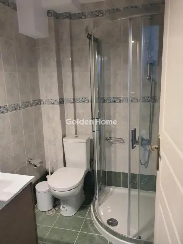 Floor Apartment 190m<sup>2</sup> for rent photo 22