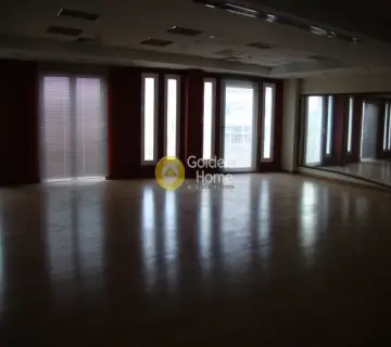 办公室 380m<sup>2</sup> for rent photo 2