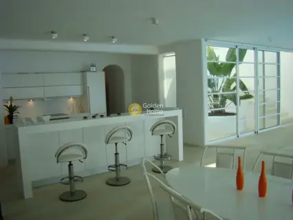 Villa 700m<sup>2</sup> for rent photo 8