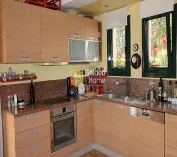 Independent Maisonette 200m<sup>2</sup> for sale photo 18