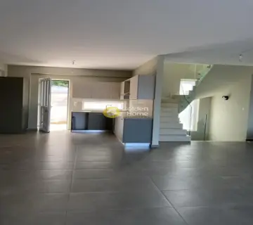 Maisonette Attached 210m<sup>2</sup> for sale photo 4