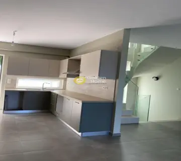 Maisonette Attached 210m<sup>2</sup> for sale photo 5