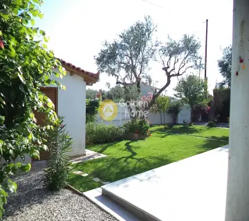 Independent Maisonette 300m<sup>2</sup> for sale photo 0