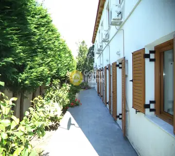 Independent Maisonette 300m<sup>2</sup> for sale photo 0