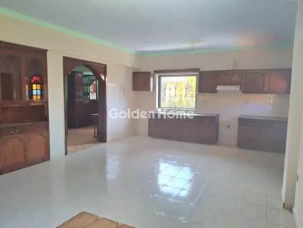 House 250m<sup>2</sup> for rent photo 9