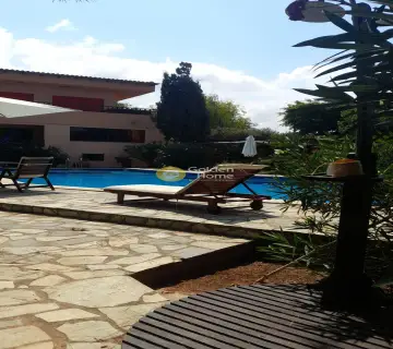 House 200m<sup>2</sup> for sale photo 46