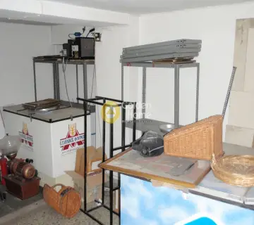 Store 36m<sup>2</sup> for rent photo 22