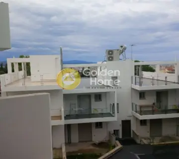 Maisonette Attached 220m<sup>2</sup> for sale photo 1