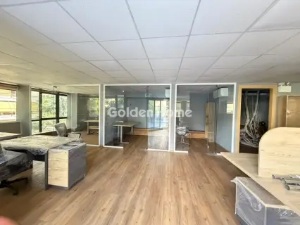 Office 632m<sup>2</sup> for rent photo 9