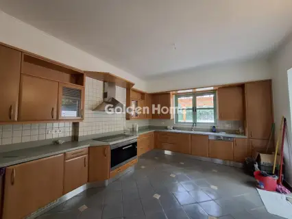 Independent Maisonette 370m<sup>2</sup> for rent photo 28