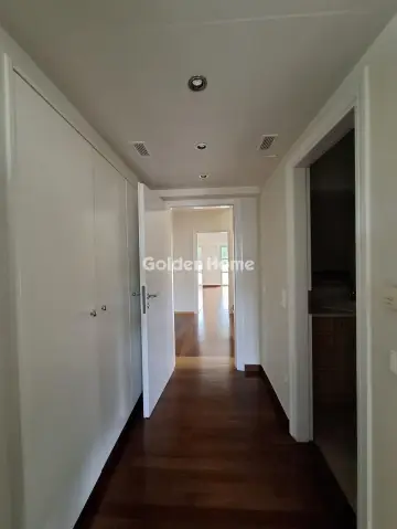 Independent Maisonette 370m<sup>2</sup> for rent photo 35