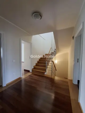 Independent Maisonette 370m<sup>2</sup> for rent photo 44