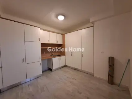 Independent Maisonette 370m<sup>2</sup> for rent photo 48