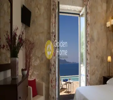 Hotel 420m<sup>2</sup> for sale photo 2
