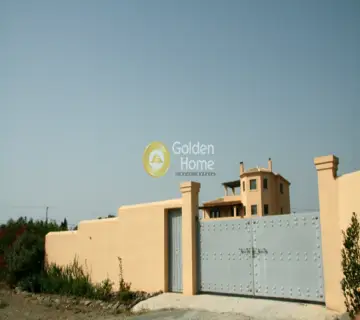 House 200m<sup>2</sup> for sale photo 4