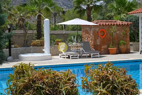 House 350m<sup>2</sup> for sale photo 73