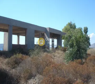 Independent Building 200m<sup>2</sup> for sale photo 3