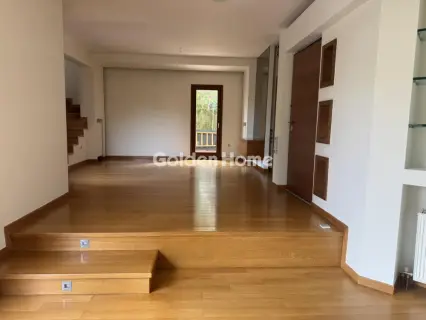Independent Maisonette 225m<sup>2</sup> for rent photo 2