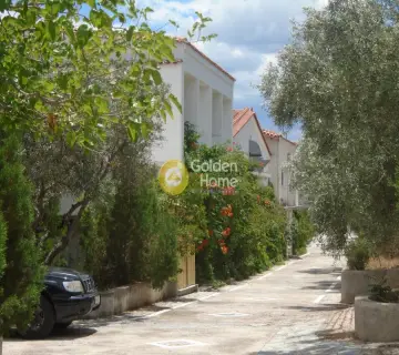 Independent Building 3800m<sup>2</sup> for rent photo 11