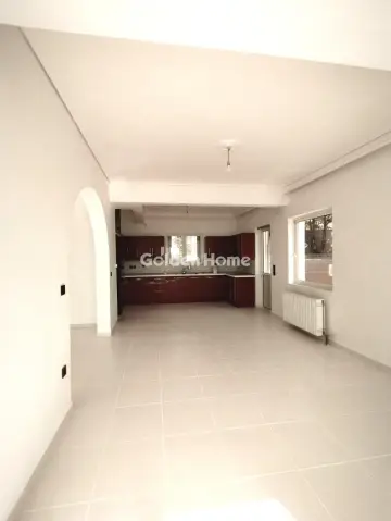 House 285m<sup>2</sup> for rent photo 8