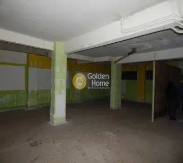 店铺 120m<sup>2</sup> for sale photo 1