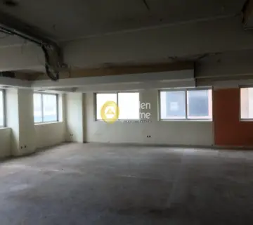 Office 980m<sup>2</sup> for rent photo 3