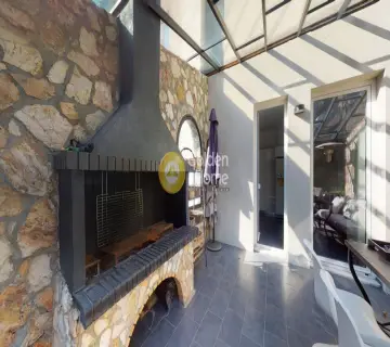 House 850m<sup>2</sup> for sale photo 2