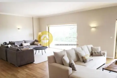 Floor Maisonette 300m<sup>2</sup> for rent photo 1