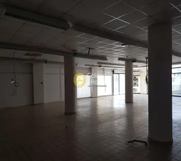 店铺 350m<sup>2</sup> for rent photo 1188937