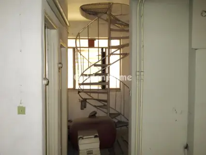 Store 105m<sup>2</sup> for rent photo 28