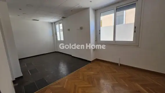 Office 130m<sup>2</sup> for rent photo 2