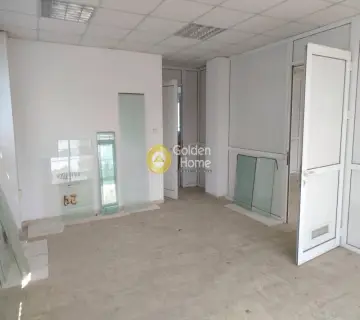 Office 160m<sup>2</sup> for rent photo 2