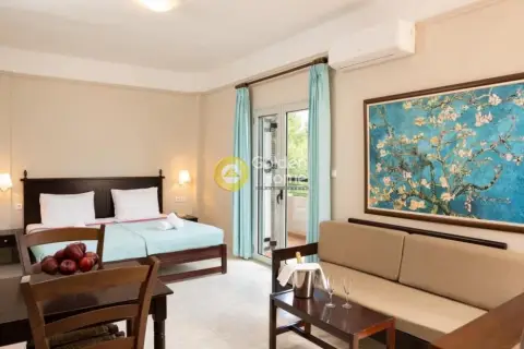 Hotel 500m<sup>2</sup> for sale photo 28