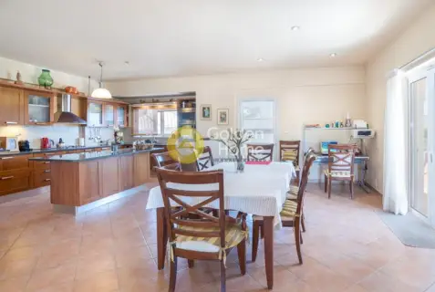 House 280m<sup>2</sup> for sale photo 15