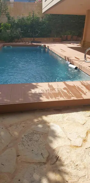 House 240m<sup>2</sup> for sale photo 15