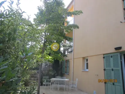 House 300m<sup>2</sup> for sale photo 57
