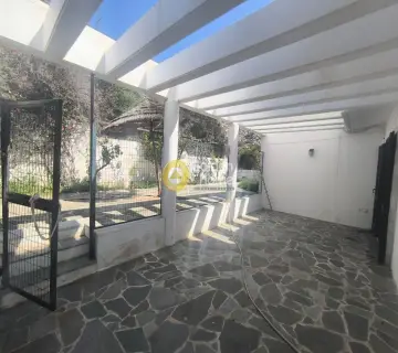 House 370m<sup>2</sup> for rent photo 28