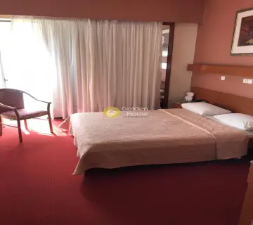 Hotel 800m<sup>2</sup> for sale photo 1