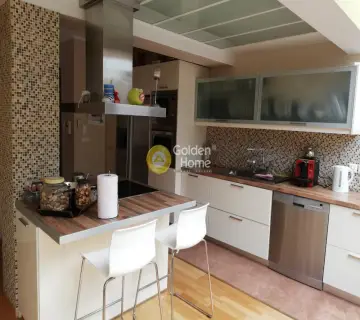 Independent Maisonette 380m<sup>2</sup> for sale photo 51