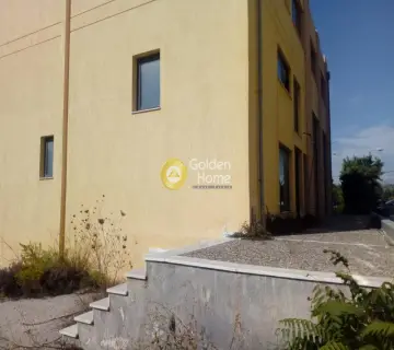 Independent Building 400m<sup>2</sup> for rent photo 1374774