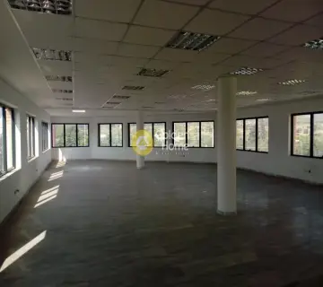 Independent Building 400m<sup>2</sup> for rent photo 1374766