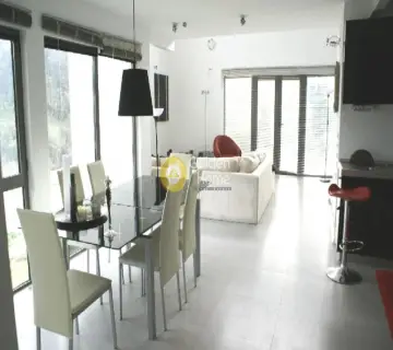 Maisonette Attached 250m<sup>2</sup> for sale photo 2