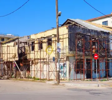 Independent Building 247m<sup>2</sup> for sale photo 1