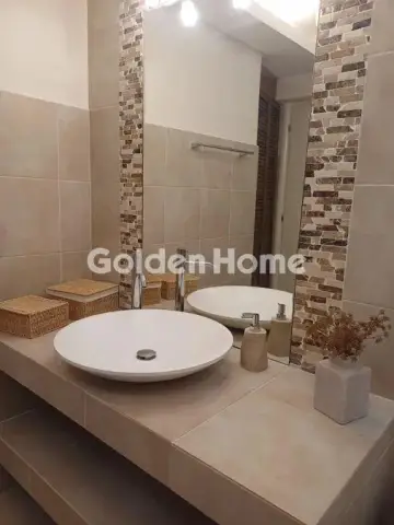 Floor Apartment 96m<sup>2</sup> for rent photo 5343202