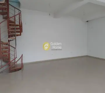 店铺 309m<sup>2</sup> for rent photo 3